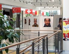 Ausstellung Projekt FLUCHT.PUNKT.MENSCH - Donau-Einkaufszentrum Regensburg 2016