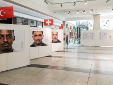 Ausstellung Projekt FLUCHT.PUNKT.MENSCH - Donau-Einkaufszentrum Regensburg 2016